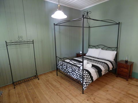 Tenterfield Lodge And Caravan Park - New South Wales Tourism  7