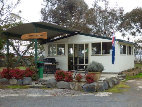 Tenterfield Lodge And Caravan Park - New South Wales Tourism  8