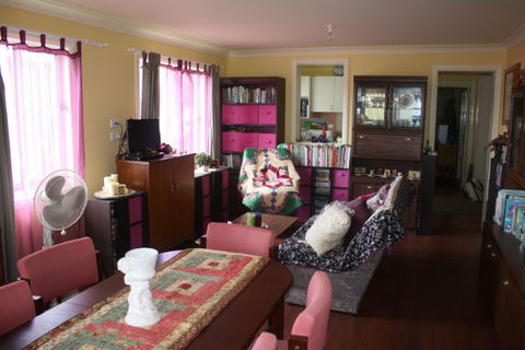 Red House Accommodation - New South Wales Tourism  1