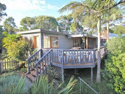 The Deweyshack - New South Wales Tourism  0