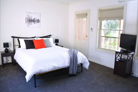 Turner Terrace - New South Wales Tourism  2