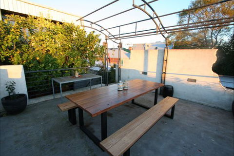 Two Five Zero / Richmond - New South Wales Tourism  9