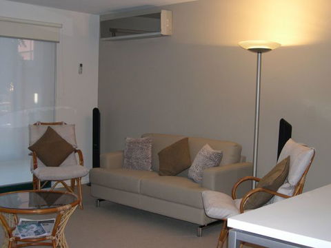 Unit 5 Wyuna Queenscliff - New South Wales Tourism  2