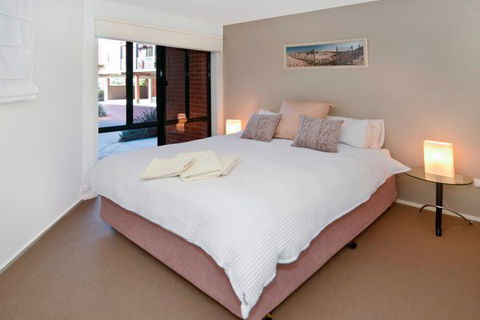Unit 5 Wyuna Queenscliff - New South Wales Tourism  4