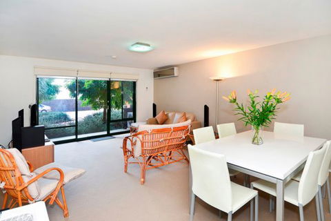 Unit 5 Wyuna Queenscliff - New South Wales Tourism  6
