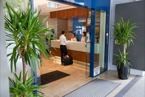 Wyndham Sydney Suites - New South Wales Tourism  1