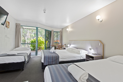 Capricorn Motel & Conference Centre - New South Wales Tourism  1