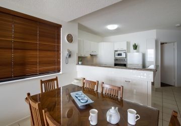 Kings Row Holiday Apartments - New South Wales Tourism  3