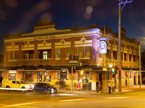 Royal Oak Hotel Cessnock - New South Wales Tourism  0