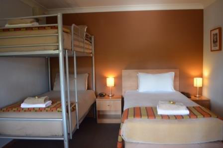 Morpeth Lodge Motel - New South Wales Tourism  0