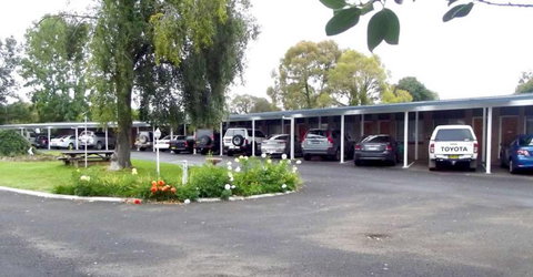 Guyra Motor Inn - New South Wales Tourism  0