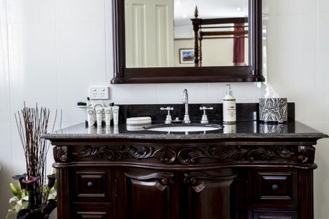 Bli Bli House Luxury Accommodation - New South Wales Tourism  17