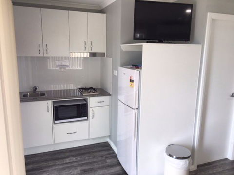 Canobolas Caravan Park - New South Wales Tourism  6