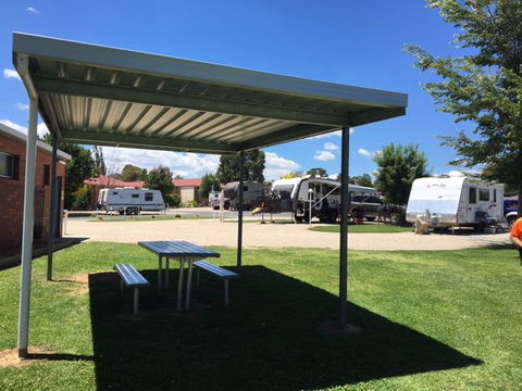 Canobolas Caravan Park - New South Wales Tourism  8