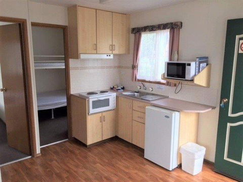 Canobolas Caravan Park - New South Wales Tourism  7