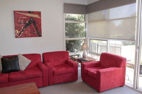 Central Shepparton Apartments - New South Wales Tourism  4
