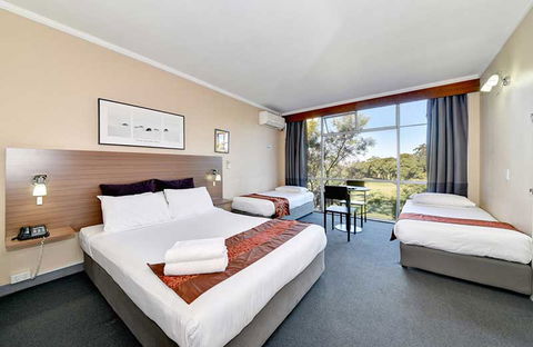Red Star Hotel West Ryde - New South Wales Tourism  2