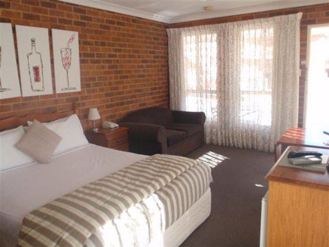 Aussie Rest Motel - New South Wales Tourism  4