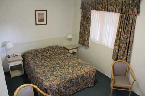 AZA Motel - New South Wales Tourism  1