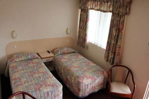AZA Motel - New South Wales Tourism  5