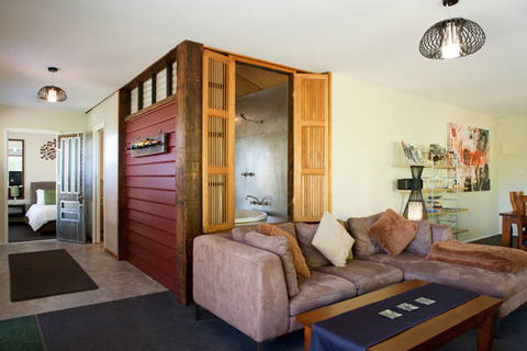 Azidene House & Spa Apartments - New South Wales Tourism  1