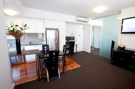B7 Honeysuckle Apartments - New South Wales Tourism  0