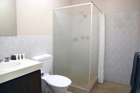 Bayside Holiday Apartments - New South Wales Tourism  1