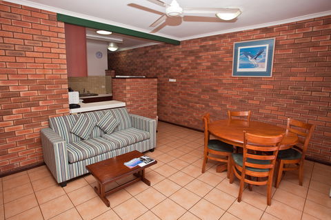 Bayside Holiday Apartments - New South Wales Tourism  7
