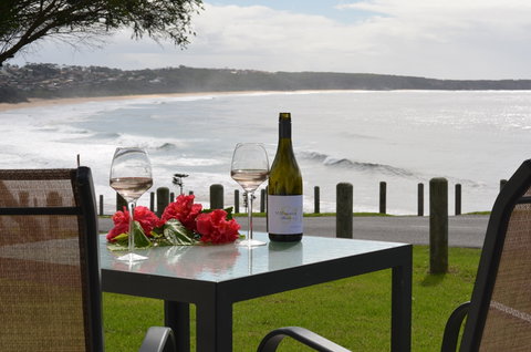 Beach Cabins Merimbula - New South Wales Tourism  0