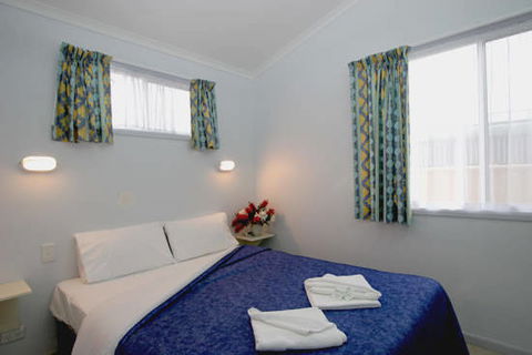 Beachfront Holiday Resort - New South Wales Tourism  1