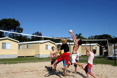 Beachfront Holiday Resort - New South Wales Tourism  4