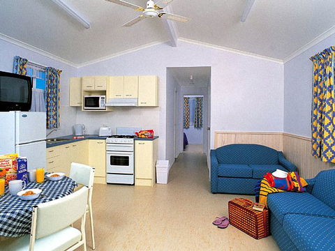 Beachfront Holiday Resort - New South Wales Tourism  7