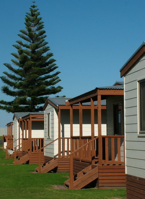 Beachport Caravan Park - New South Wales Tourism  3