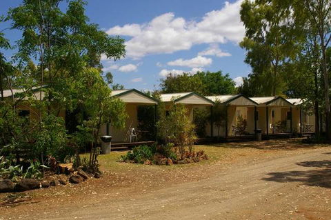 Bedrock Village Caravan Park - New South Wales Tourism  0