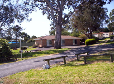 Bega Caravan Park - New South Wales Tourism  1