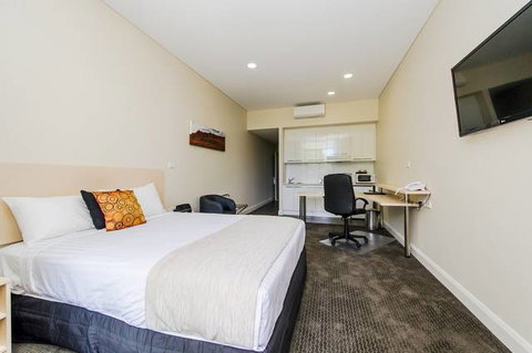 Belconnen Way Motel & Serviced Apartments - New South Wales Tourism  0