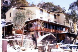 Bernti's Mountain Inn - New South Wales Tourism  0