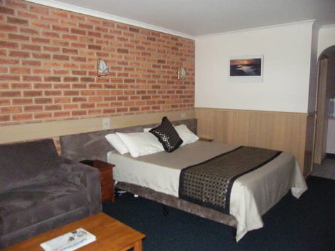 BEST WESTERN Colonial Motor Inn Bairnsdale - New South Wales Tourism  0