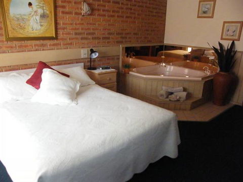 BEST WESTERN Colonial Motor Inn Bairnsdale - New South Wales Tourism  2