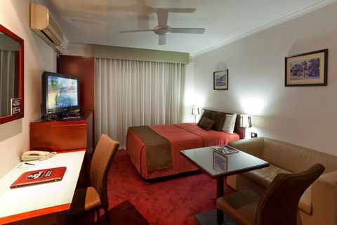 BEST WESTERN Ensenada Motor Inn & Suites - New South Wales Tourism  0