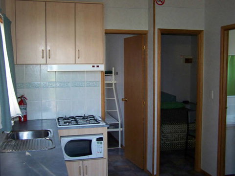 Boort Lakes Caravan Park - New South Wales Tourism  2