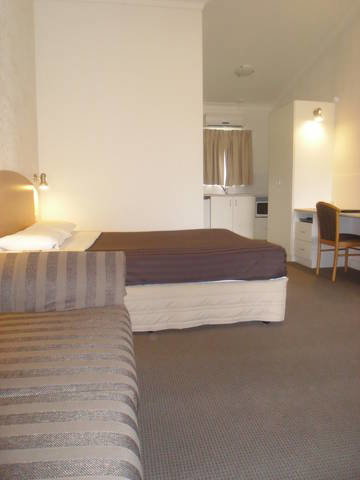 Boulevarde Motor Inn - New South Wales Tourism  3