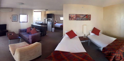 Broadbeach Savannah - New South Wales Tourism  0