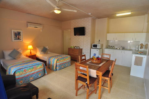 Browns At Broadbeach - New South Wales Tourism  2