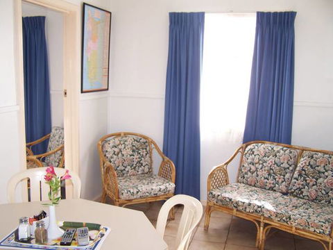 Busselton Jetty Chalets - New South Wales Tourism  1