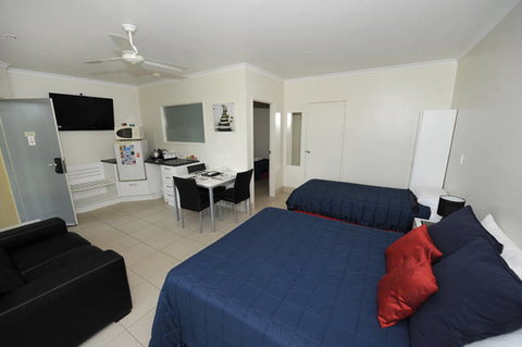 Caboolture Riverlakes Motel - New South Wales Tourism  2