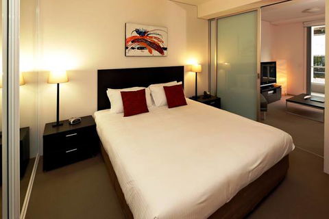 Cairns Luxury Apartments - New South Wales Tourism  2