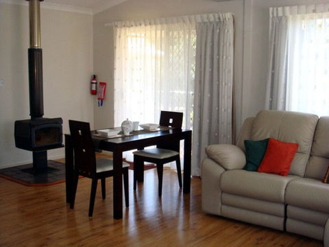 Camelot Boutique Accommodation - New South Wales Tourism  1