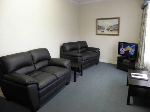 Capri Lodge Apartments - New South Wales Tourism  1