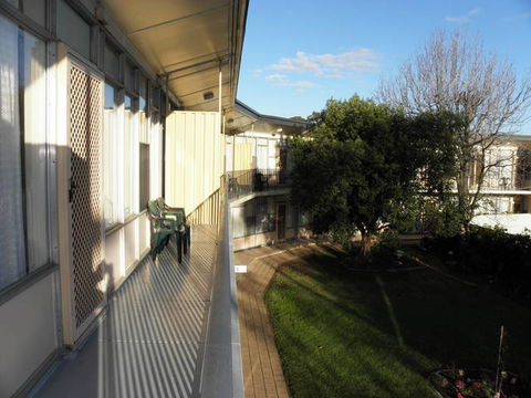 Capri Lodge Apartments - New South Wales Tourism  4
